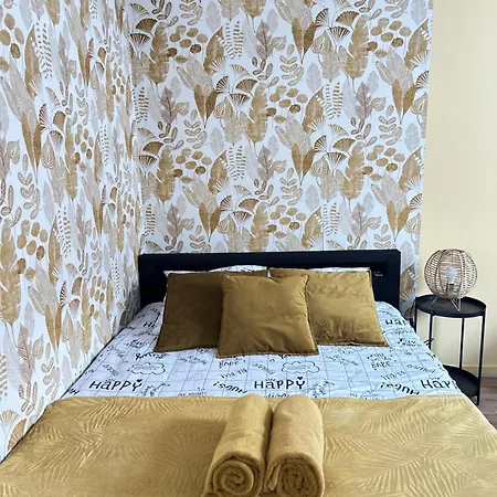 Maisonnette Parc Asterix I Roissy Cdg I Chateau De Chantilly I Paris *