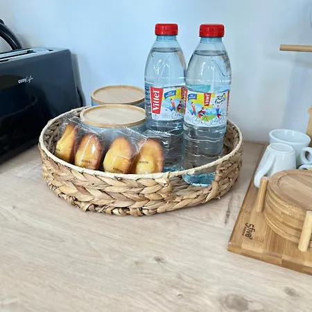 Maisonnette Parc Asterix I Roissy Cdg I Chateau De Chantilly I Paris