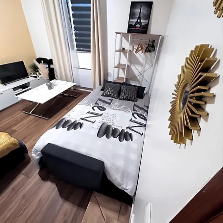 Maisonnette Parc Astérix I Roissy Cdg I Chateau De Chantilly I Paris Appartement *