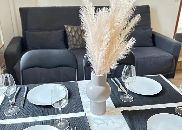 Maisonnette Parc Astérix I Roissy Cdg I Chateau De Chantilly I Paris Appartement